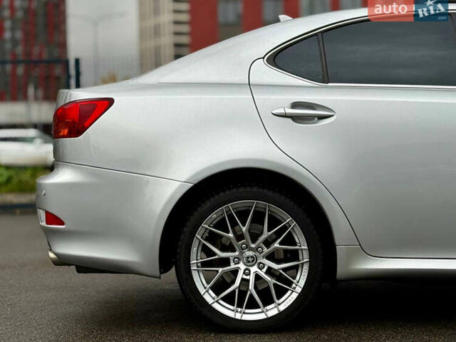 Сірий Лексус ІС, об'ємом двигуна 2.5 л та пробігом 283 тис. км за 8300 $, фото 9 на Automoto.ua