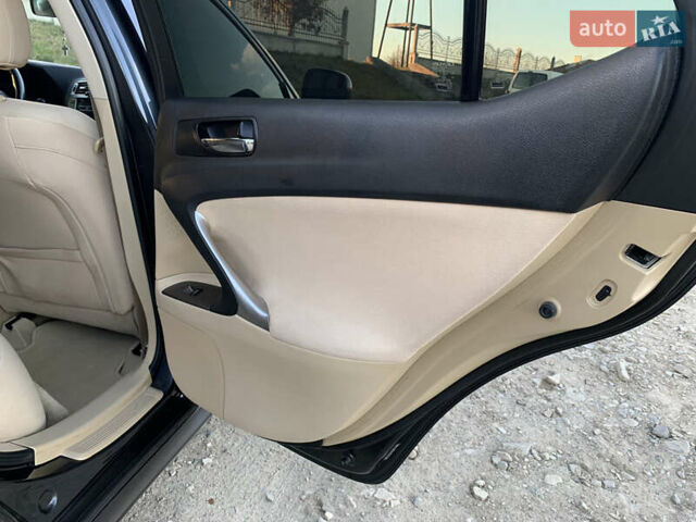 Сірий Лексус ІС, об'ємом двигуна 2.23 л та пробігом 320 тис. км за 7500 $, фото 24 на Automoto.ua