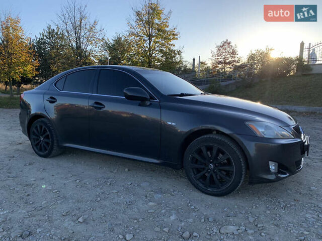 Сірий Лексус ІС, об'ємом двигуна 2.23 л та пробігом 320 тис. км за 7500 $, фото 1 на Automoto.ua