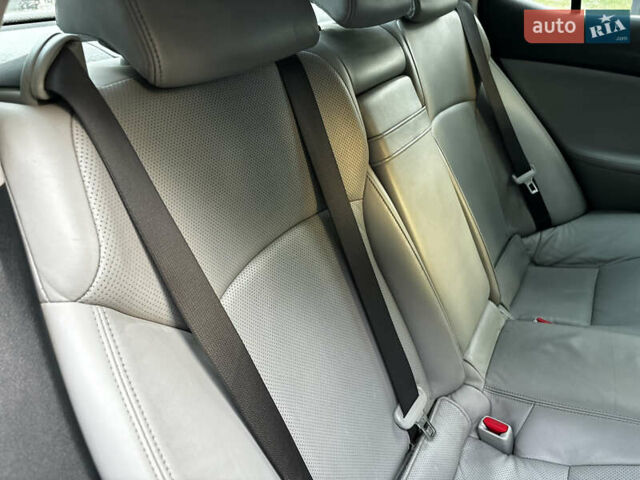 Серый Лексус ИС, объемом двигателя 2.23 л и пробегом 228 тыс. км за 8599 $, фото 30 на Automoto.ua