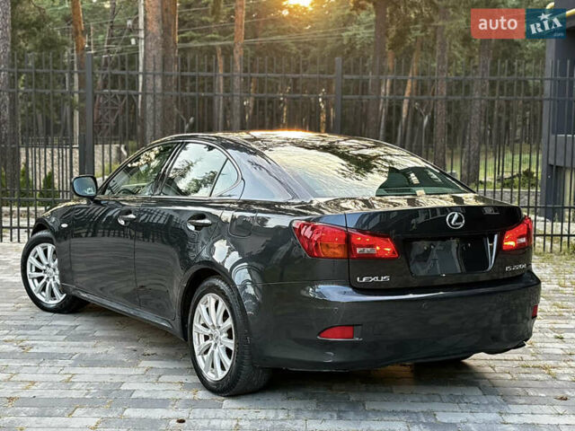 Серый Лексус ИС, объемом двигателя 2.23 л и пробегом 228 тыс. км за 8599 $, фото 8 на Automoto.ua