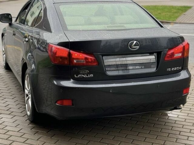 Сірий Лексус ІС, об'ємом двигуна 2.2 л та пробігом 250 тис. км за 3700 $, фото 3 на Automoto.ua