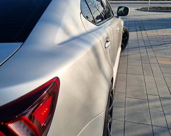 Сірий Лексус ІС, об'ємом двигуна 3 л та пробігом 230 тис. км за 14000 $, фото 9 на Automoto.ua