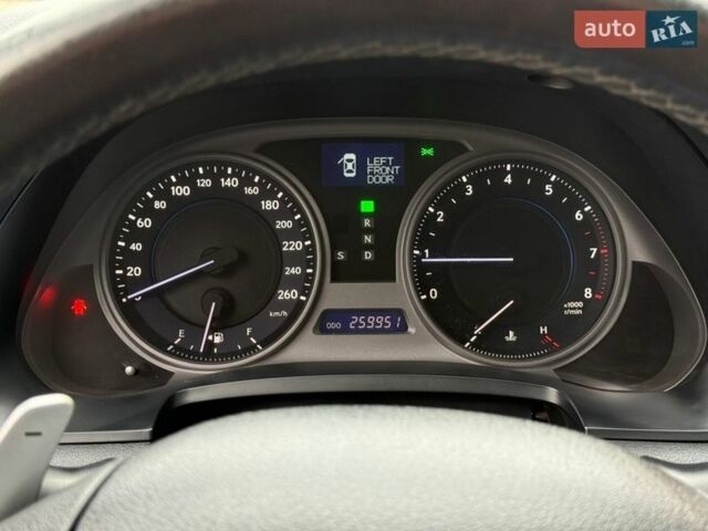 Сірий Лексус ІС, об'ємом двигуна 3 л та пробігом 259 тис. км за 8499 $, фото 40 на Automoto.ua