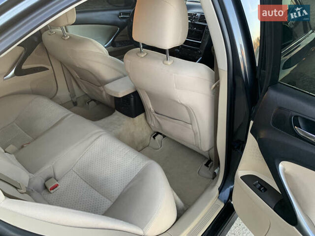 Сірий Лексус ІС, об'ємом двигуна 2.23 л та пробігом 320 тис. км за 7500 $, фото 55 на Automoto.ua