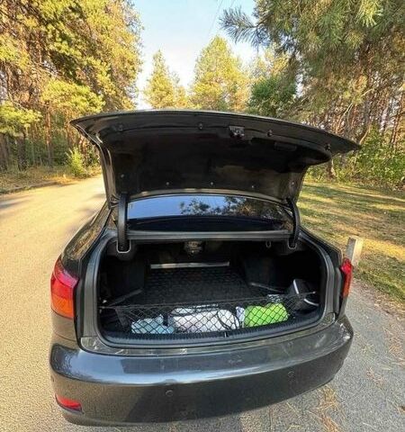 Сірий Лексус ІС, об'ємом двигуна 2.23 л та пробігом 307 тис. км за 8500 $, фото 15 на Automoto.ua