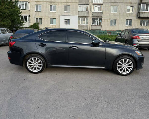 Серый Лексус ИС, объемом двигателя 2.5 л и пробегом 210 тыс. км за 9499 $, фото 3 на Automoto.ua
