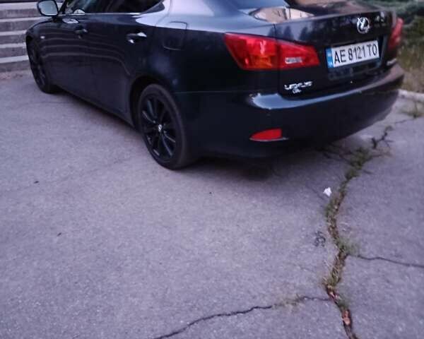 Сірий Лексус ІС, об'ємом двигуна 2.23 л та пробігом 166 тис. км за 8150 $, фото 2 на Automoto.ua