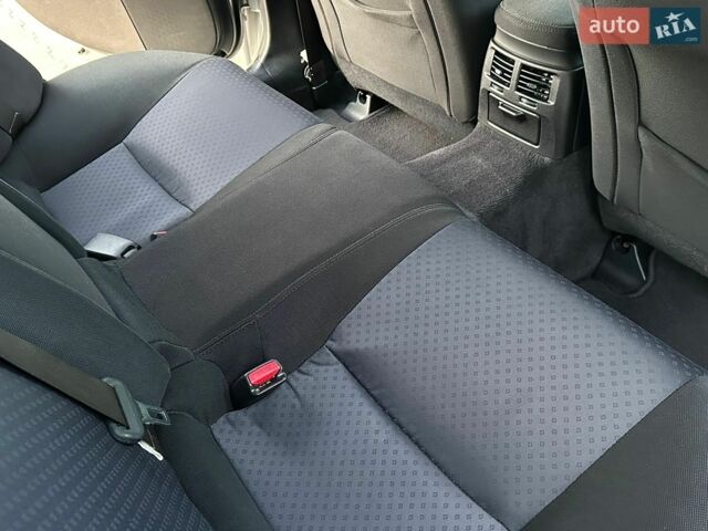 Сірий Лексус ІС, об'ємом двигуна 2.5 л та пробігом 217 тис. км за 8999 $, фото 59 на Automoto.ua