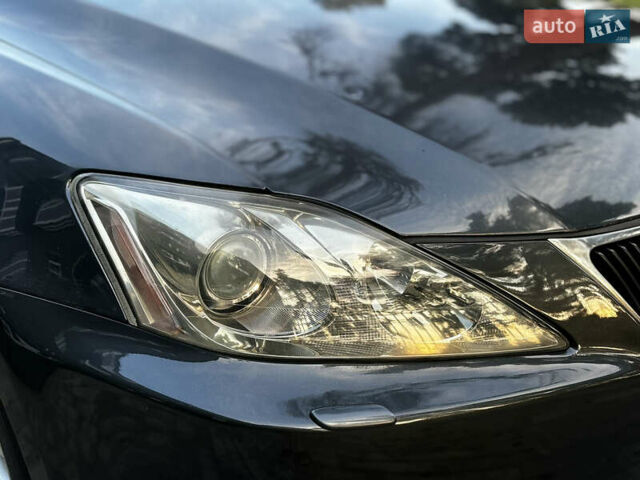 Серый Лексус ИС, объемом двигателя 2.23 л и пробегом 228 тыс. км за 8599 $, фото 11 на Automoto.ua