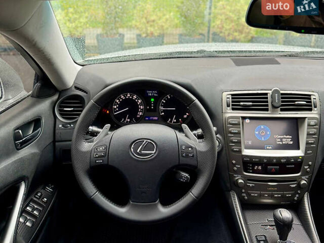 Сірий Лексус ІС, об'ємом двигуна 2.5 л та пробігом 283 тис. км за 8300 $, фото 32 на Automoto.ua