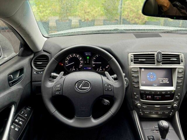 Сірий Лексус ІС, об'ємом двигуна 2.5 л та пробігом 283 тис. км за 8300 $, фото 11 на Automoto.ua