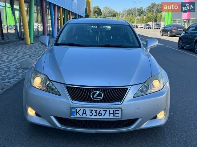 Сірий Лексус ІС, об'ємом двигуна 2.23 л та пробігом 319 тис. км за 6950 $, фото 1 на Automoto.ua