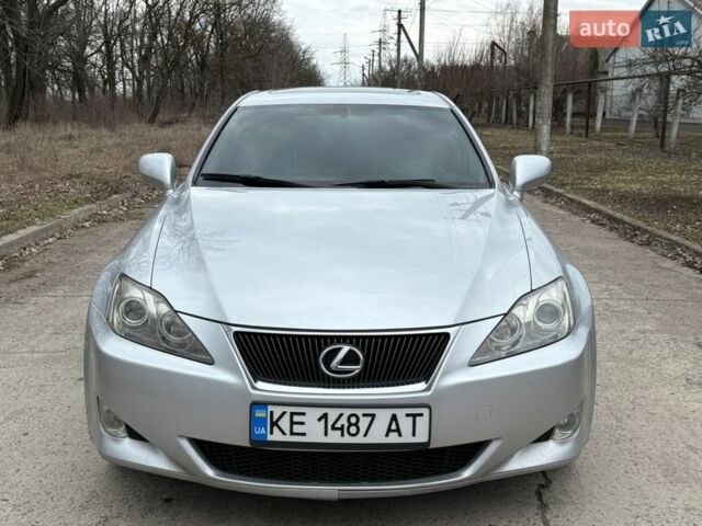Сірий Лексус ІС, об'ємом двигуна 2.5 л та пробігом 260 тис. км за 8499 $, фото 11 на Automoto.ua