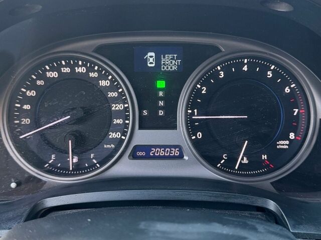 Серый Лексус ИС, объемом двигателя 3 л и пробегом 206 тыс. км за 8750 $, фото 4 на Automoto.ua