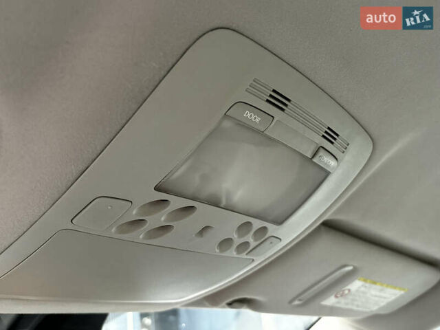 Серый Лексус ИС, объемом двигателя 2.23 л и пробегом 228 тыс. км за 8599 $, фото 21 на Automoto.ua