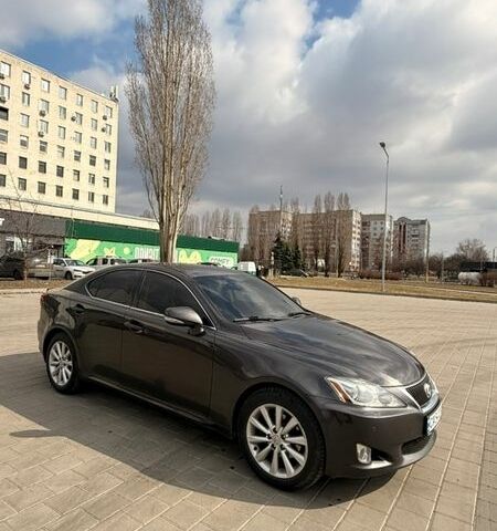 Сірий Лексус ІС, об'ємом двигуна 2.23 л та пробігом 240 тис. км за 9000 $, фото 1 на Automoto.ua