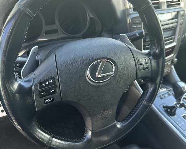 Сірий Лексус ІС, об'ємом двигуна 3 л та пробігом 170 тис. км за 10000 $, фото 11 на Automoto.ua