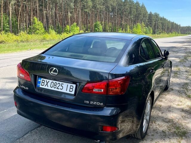 Сірий Лексус ІС, об'ємом двигуна 2.23 л та пробігом 158 тис. км за 8400 $, фото 10 на Automoto.ua
