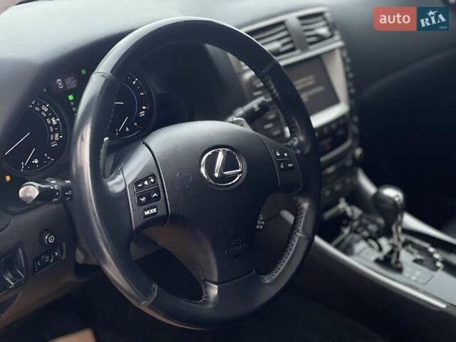 Серый Лексус ИС, объемом двигателя 2.5 л и пробегом 221 тыс. км за 9999 $, фото 14 на Automoto.ua