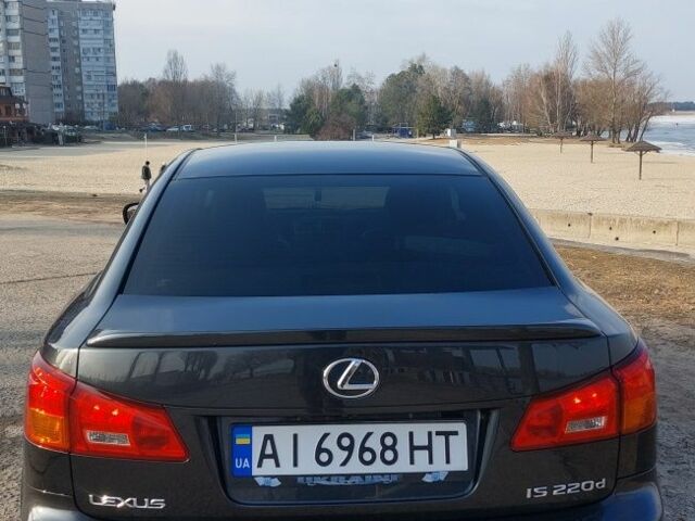 Сірий Лексус ІС, об'ємом двигуна 2.2 л та пробігом 276 тис. км за 9200 $, фото 6 на Automoto.ua