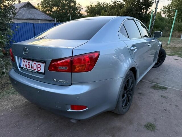 Сірий Лексус ІС, об'ємом двигуна 2 л та пробігом 338 тис. км за 4703 $, фото 15 на Automoto.ua