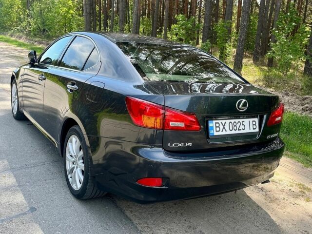Сірий Лексус ІС, об'ємом двигуна 2.23 л та пробігом 158 тис. км за 8400 $, фото 8 на Automoto.ua