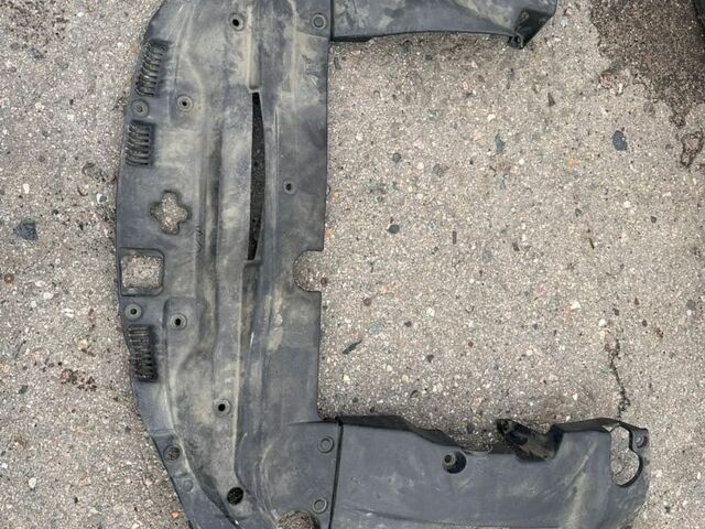 Сірий Лексус ІС, об'ємом двигуна 3 л та пробігом 316 тис. км за 3800 $, фото 4 на Automoto.ua