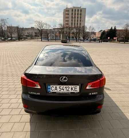 Сірий Лексус ІС, об'ємом двигуна 2.23 л та пробігом 240 тис. км за 9000 $, фото 3 на Automoto.ua
