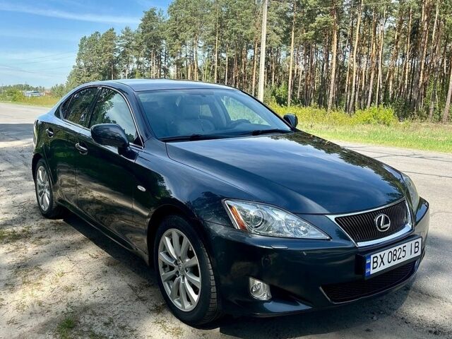 Серый Лексус ИС, объемом двигателя 2.23 л и пробегом 156 тыс. км за 8400 $, фото 3 на Automoto.ua