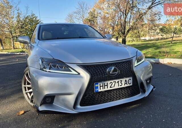 Серый Лексус ИС, объемом двигателя 2.5 л и пробегом 245 тыс. км за 12600 $, фото 9 на Automoto.ua