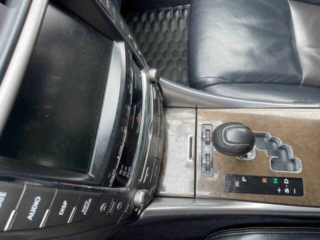 Серый Лексус ИС, объемом двигателя 2.5 л и пробегом 271 тыс. км за 11200 $, фото 15 на Automoto.ua