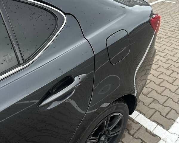 Сірий Лексус ІС, об'ємом двигуна 2.5 л та пробігом 150 тис. км за 11100 $, фото 5 на Automoto.ua