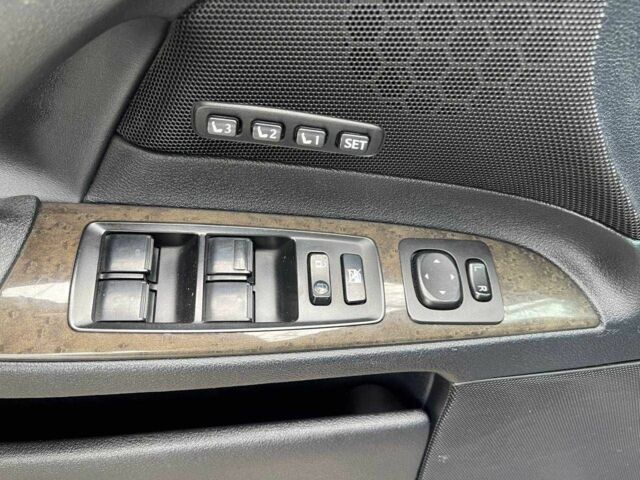 Серый Лексус ИС, объемом двигателя 2.5 л и пробегом 271 тыс. км за 11200 $, фото 13 на Automoto.ua