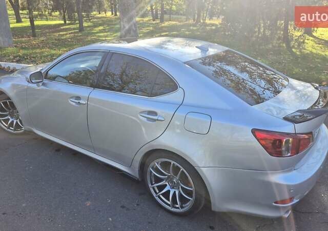 Серый Лексус ИС, объемом двигателя 2.5 л и пробегом 245 тыс. км за 12600 $, фото 7 на Automoto.ua