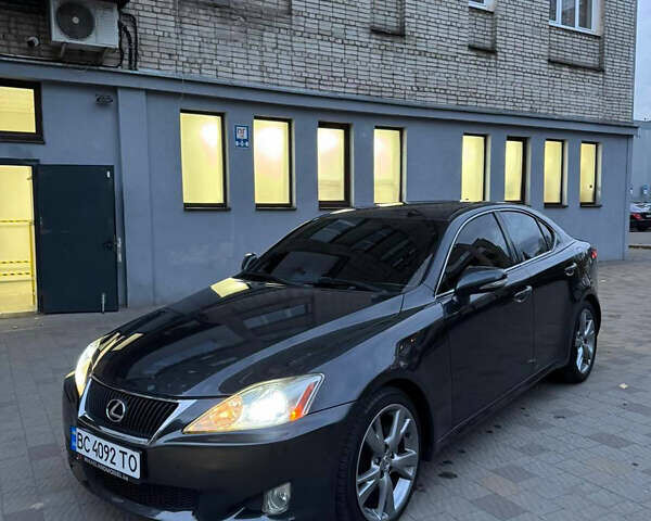 Серый Лексус ИС, объемом двигателя 2.5 л и пробегом 310 тыс. км за 11800 $, фото 5 на Automoto.ua