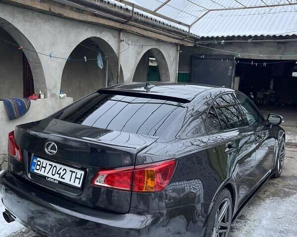 Серый Лексус ИС, объемом двигателя 2.5 л и пробегом 270 тыс. км за 11500 $, фото 3 на Automoto.ua