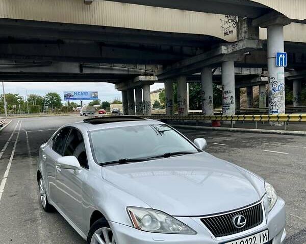 Сірий Лексус ІС, об'ємом двигуна 2.5 л та пробігом 146 тис. км за 10900 $, фото 3 на Automoto.ua