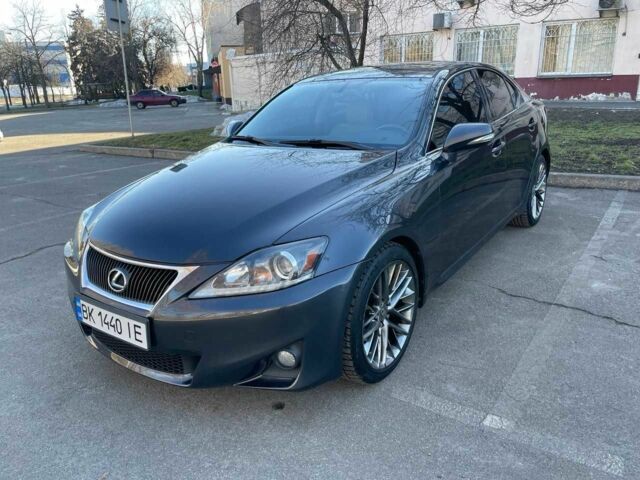 Сірий Лексус ІС, об'ємом двигуна 2.5 л та пробігом 251 тис. км за 12000 $, фото 23 на Automoto.ua