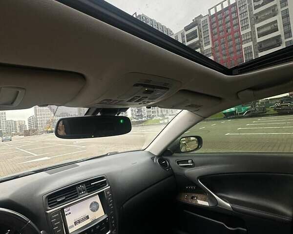 Сірий Лексус ІС, об'ємом двигуна 2.5 л та пробігом 150 тис. км за 11100 $, фото 15 на Automoto.ua