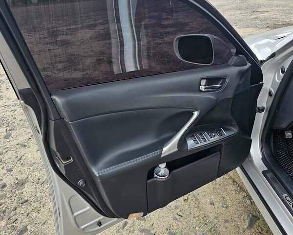 Лексус ИС 2011 в Камень-Каширский на Automoto.ua Серый Лексус ИС, объемом двигателя 2.5 л и пробегом 160 тыс. км за 13499 $, фото 10 на Automoto.ua