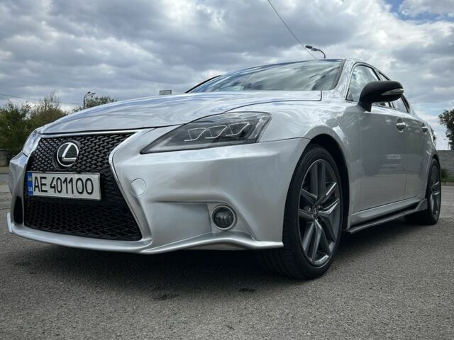 Сірий Лексус ІС, об'ємом двигуна 2.5 л та пробігом 197 тис. км за 13999 $, фото 10 на Automoto.ua