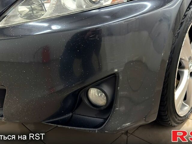 Серый Лексус ИС, объемом двигателя 2.5 л и пробегом 214 тыс. км за 10000 $, фото 5 на Automoto.ua