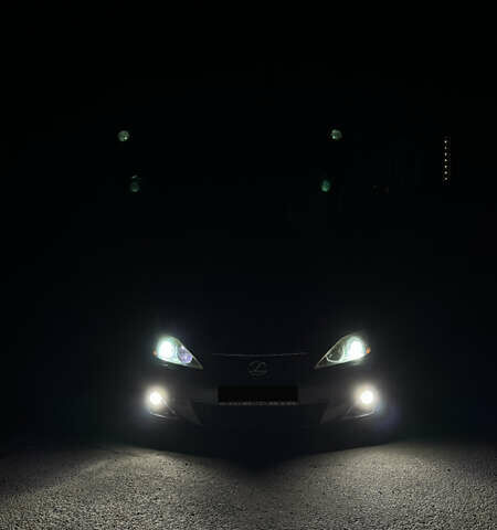 Серый Лексус ИС, объемом двигателя 2.5 л и пробегом 223 тыс. км за 12500 $, фото 3 на Automoto.ua