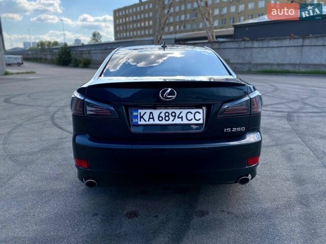 Серый Лексус ИС, объемом двигателя 2.5 л и пробегом 229 тыс. км за 10999 $, фото 5 на Automoto.ua