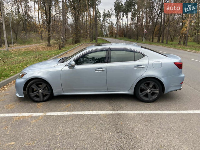 Серый Лексус ИС, объемом двигателя 2.5 л и пробегом 134 тыс. км за 12500 $, фото 8 на Automoto.ua