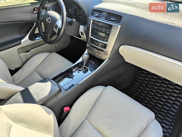 Серый Лексус ИС, объемом двигателя 2.5 л и пробегом 216 тыс. км за 9990 $, фото 50 на Automoto.ua