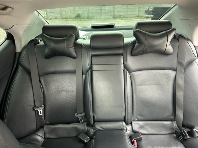 Сірий Лексус ІС, об'ємом двигуна 2.5 л та пробігом 197 тис. км за 13999 $, фото 16 на Automoto.ua