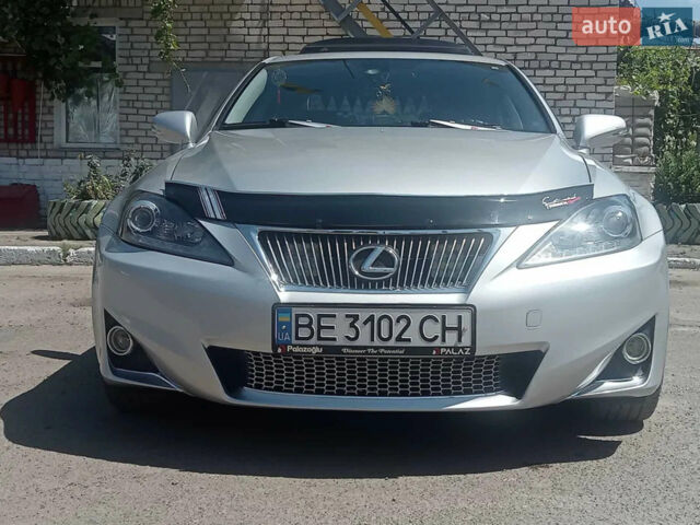 Сірий Лексус ІС, об'ємом двигуна 2.5 л та пробігом 132 тис. км за 19200 $, фото 1 на Automoto.ua