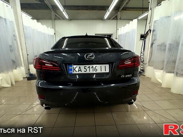 Серый Лексус ИС, объемом двигателя 2.5 л и пробегом 214 тыс. км за 10000 $, фото 11 на Automoto.ua